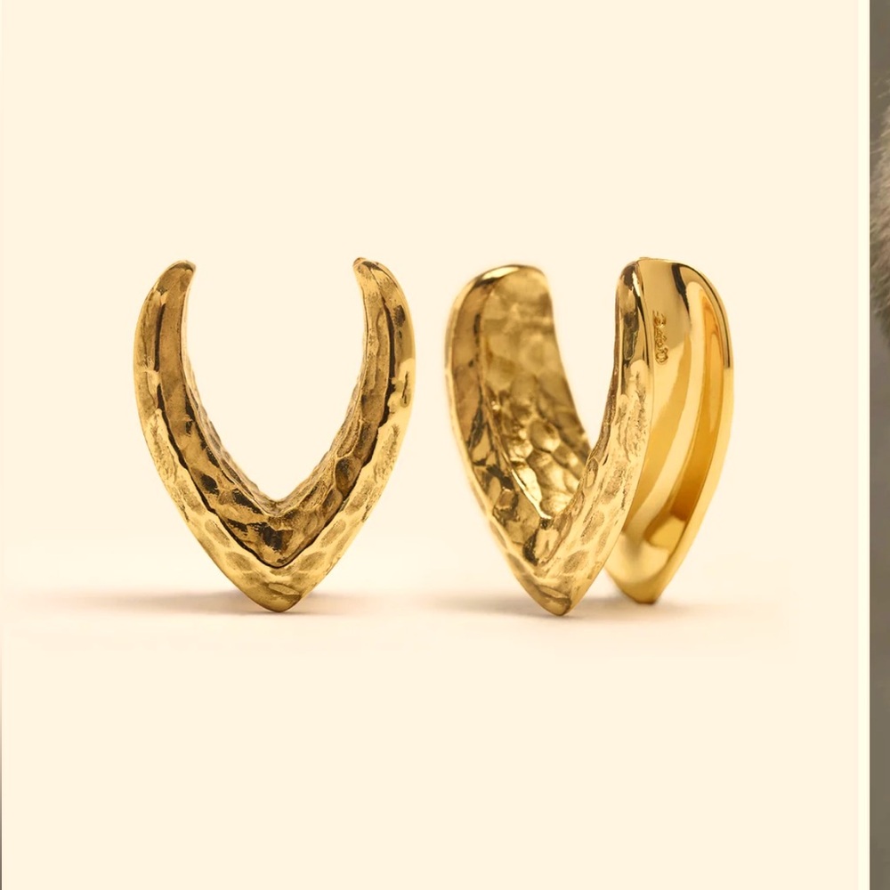 ASK AND EMBLA // 26 mm Brass saddle hangers (never worn)